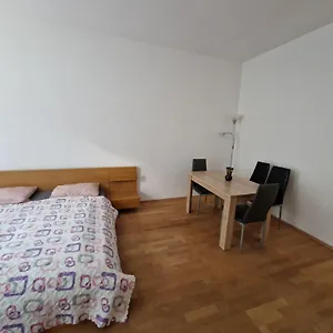 Keinergasse 18-contactless Check-in! , Vídeň Rakousko